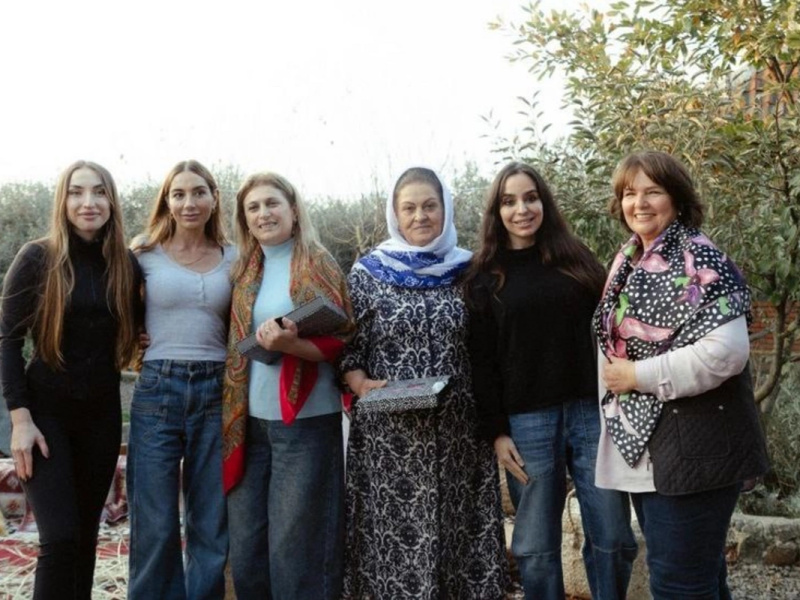 Leyla Əliyeva, Arzu Əliyeva və Alena Əliyeva Lənkəranda fermer təsərrüfatı ilə tanış olublar