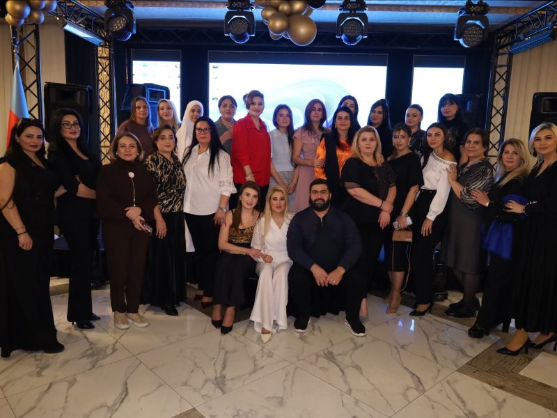 Bioenerqoterapevt,spiritualist, şüuraltı terapist, Pedaqoq Gülnar Məmmədovanın seminar-təqdimatı keçirilib- FOTOLAR