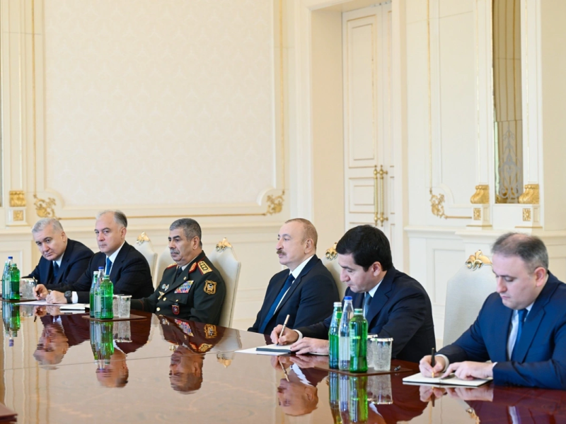 İlham Əliyev: Azərbaycanla Böyük Britaniya arasında müdafiə sənayesi sahəsində əməkdaşlıqla bağlı yeni səhifə açılıb