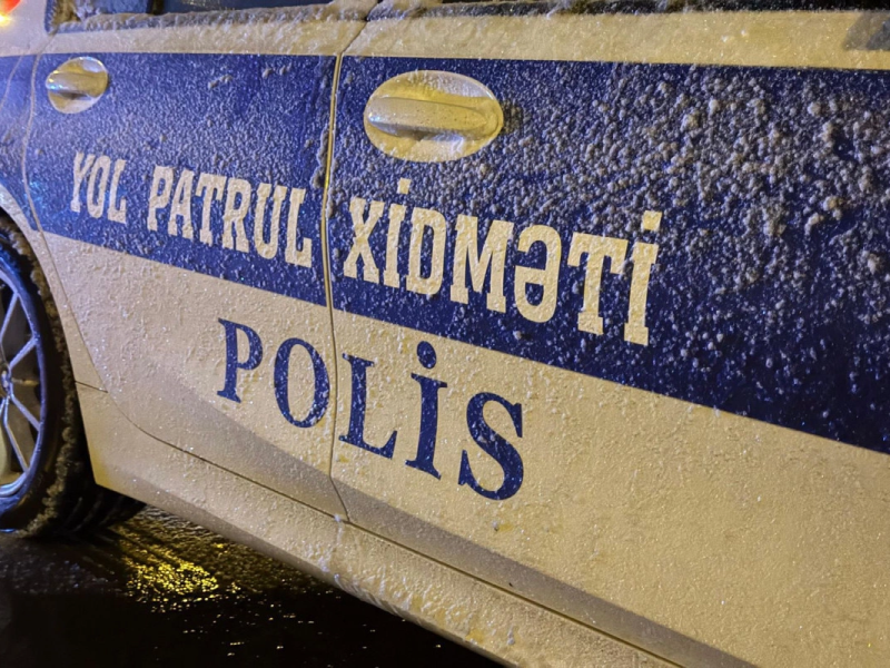 Polis şaxtalı hava şəraiti ilə əlaqədar gücləndirilmiş rejimdə xidmət aparır