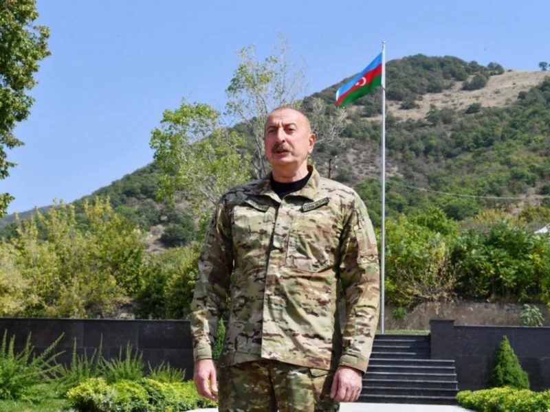 İlham Əliyev: Hər dəfə bayrağımız bir kəndə, şəhərə sancılanda, mənim üçün Azərbaycan məhz o torpaq idi