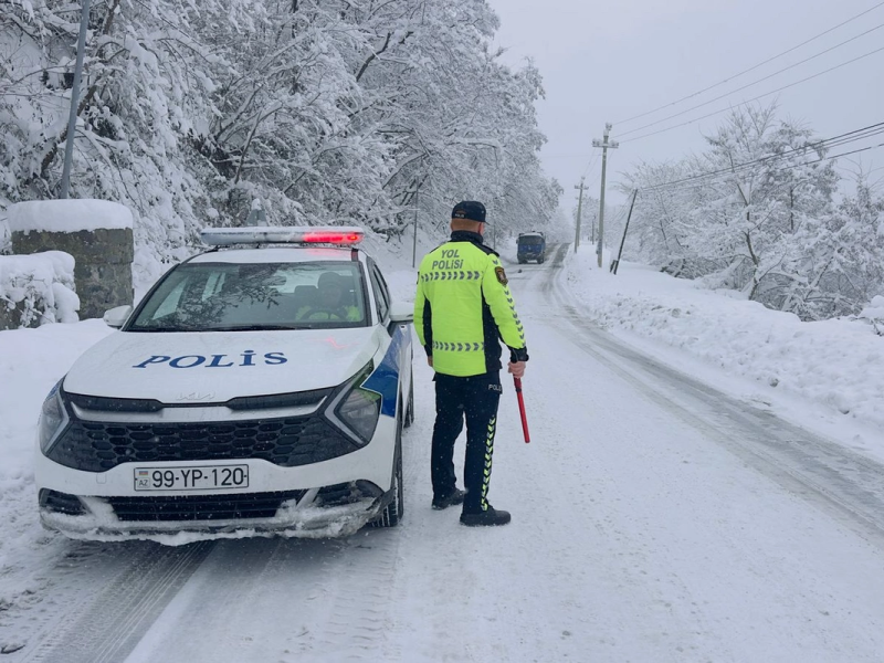 Yol polisi qarla bağlı XƏBƏRDARLIQ ETDİ