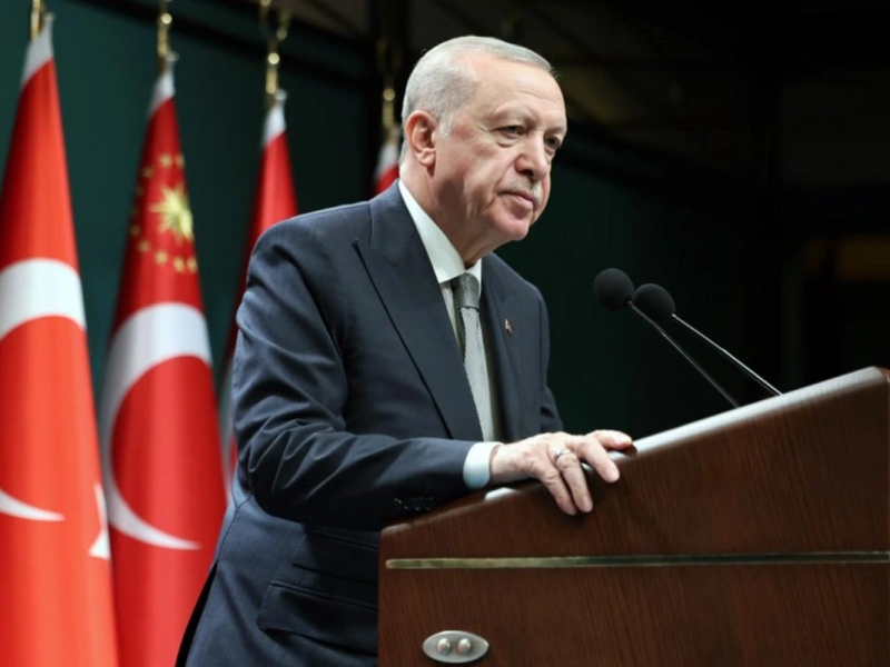 Ərdoğan İlham Əliyevi "Zayed İnsan Qardaşlığı Mükafatı" alması münasibətiylə təbrik edib