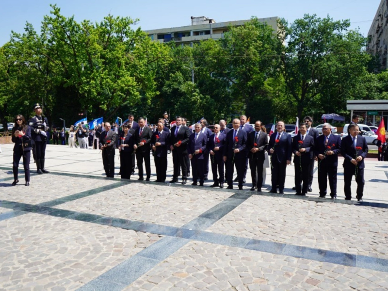 Kəmaləddin Heydərov Özbəkistanda səfərdə olub