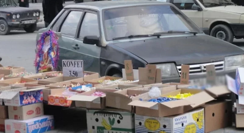 Azərbaycanda küçə ticarəti ilə bağlı yeni QƏRAR