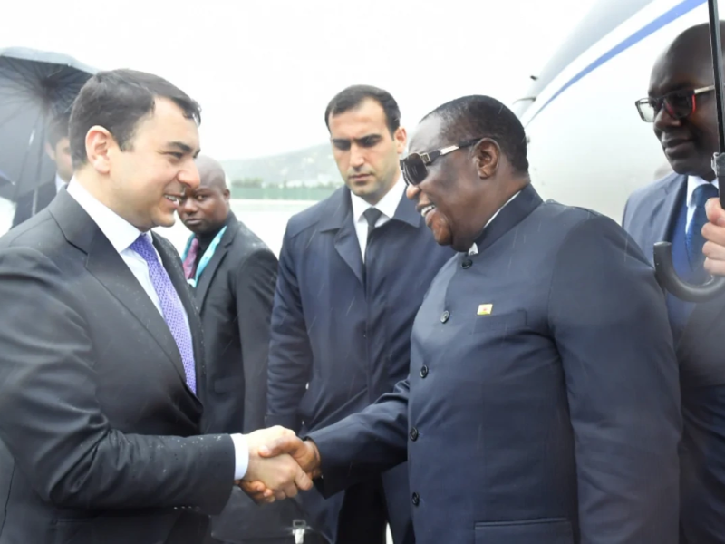 Zimbabvenin Vitse-prezidenti Azərbaycana səfərə gəlib
