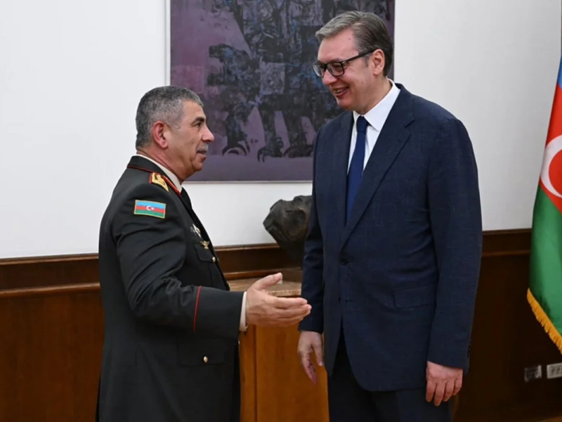 Aleksandr Vuçiç Zakir Həsənovu qəbul edib