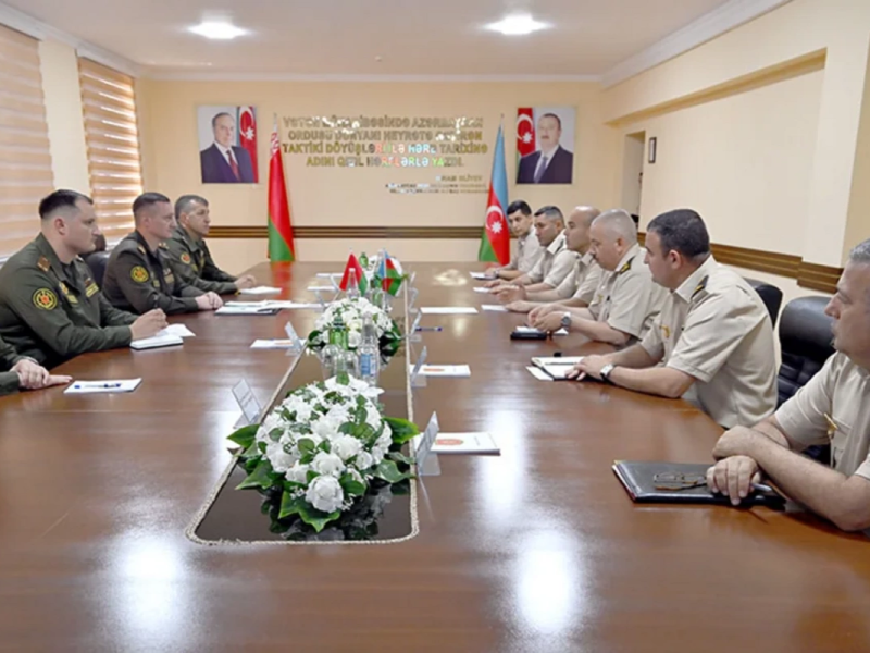 Azərbaycan və Belarus arasında hərbi obyektlərin mühafizəsi müzakirə olunub