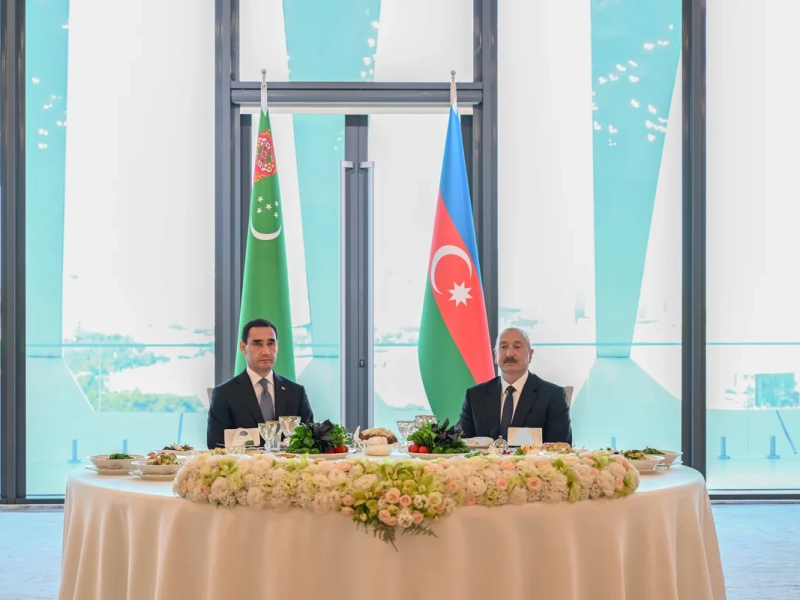İlham Əliyevin adından Türkmənistan Prezidentinin şərəfinə dövlət ziyafəti verilib