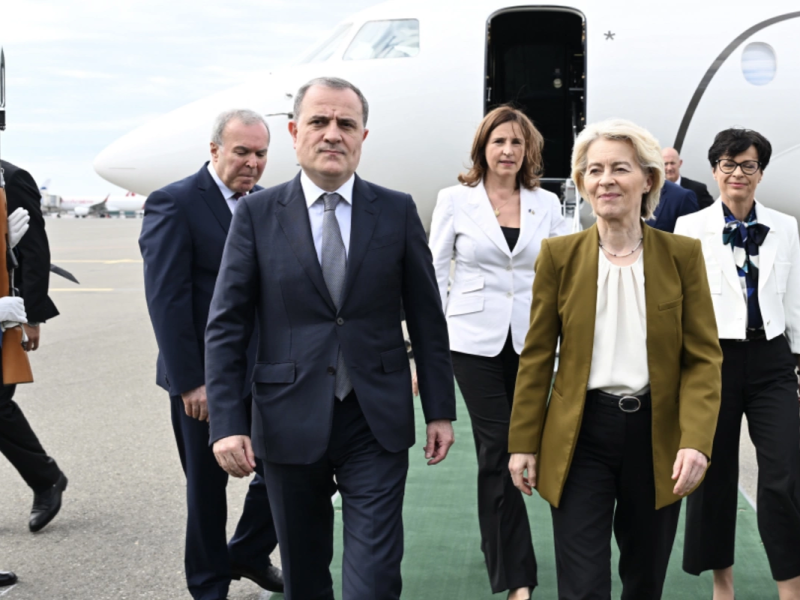 Ursula Fon der Lyayen Azərbaycana səfərə gəlib