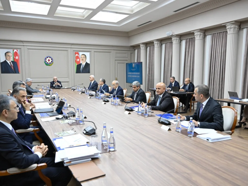 İqtisadi Şuranın iclası keçirilib