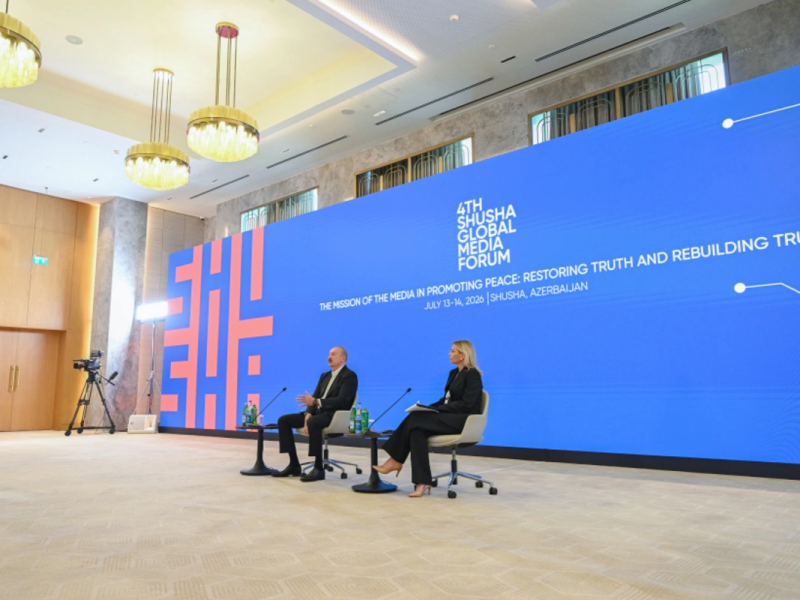 Prezident İlham Əliyev: Azərbaycan artıq orta gücə çevrilir